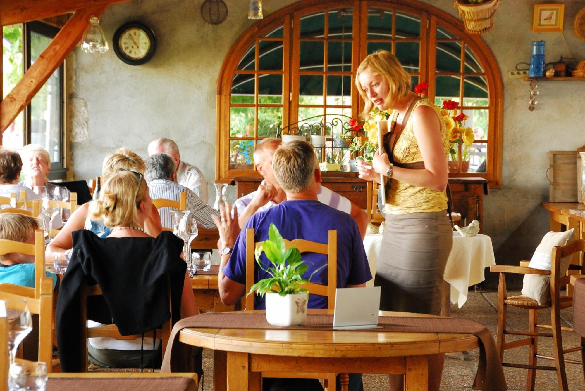 Auberge De La Tour De Brison Sanilhac  Bagian luar foto